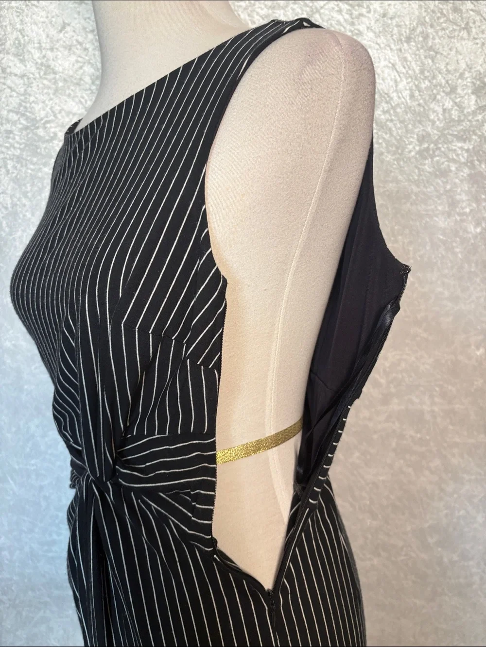 Ann Taylor Black and White Pinstripe Sheath Knot-Front knit dress Size 4